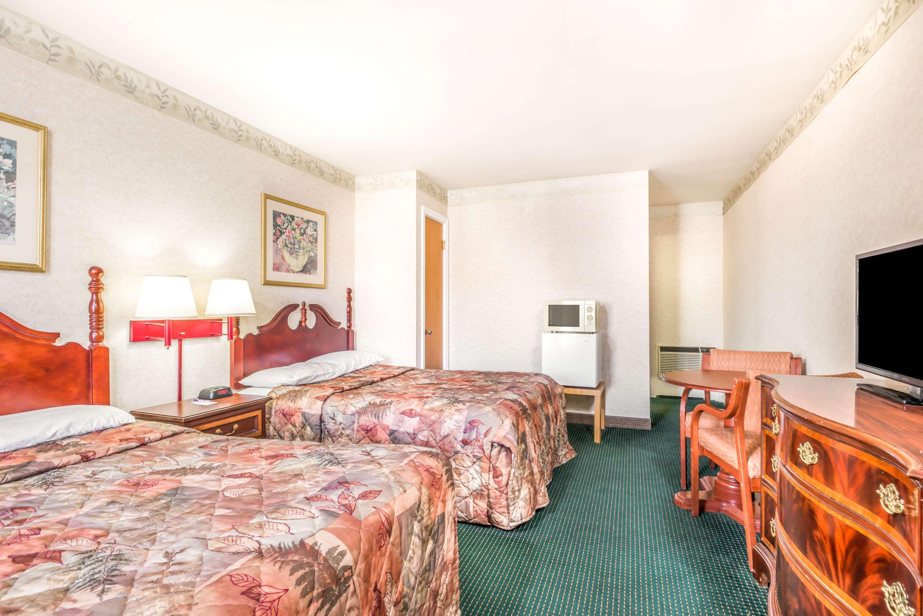 Knights Inn Lenox Esterno foto