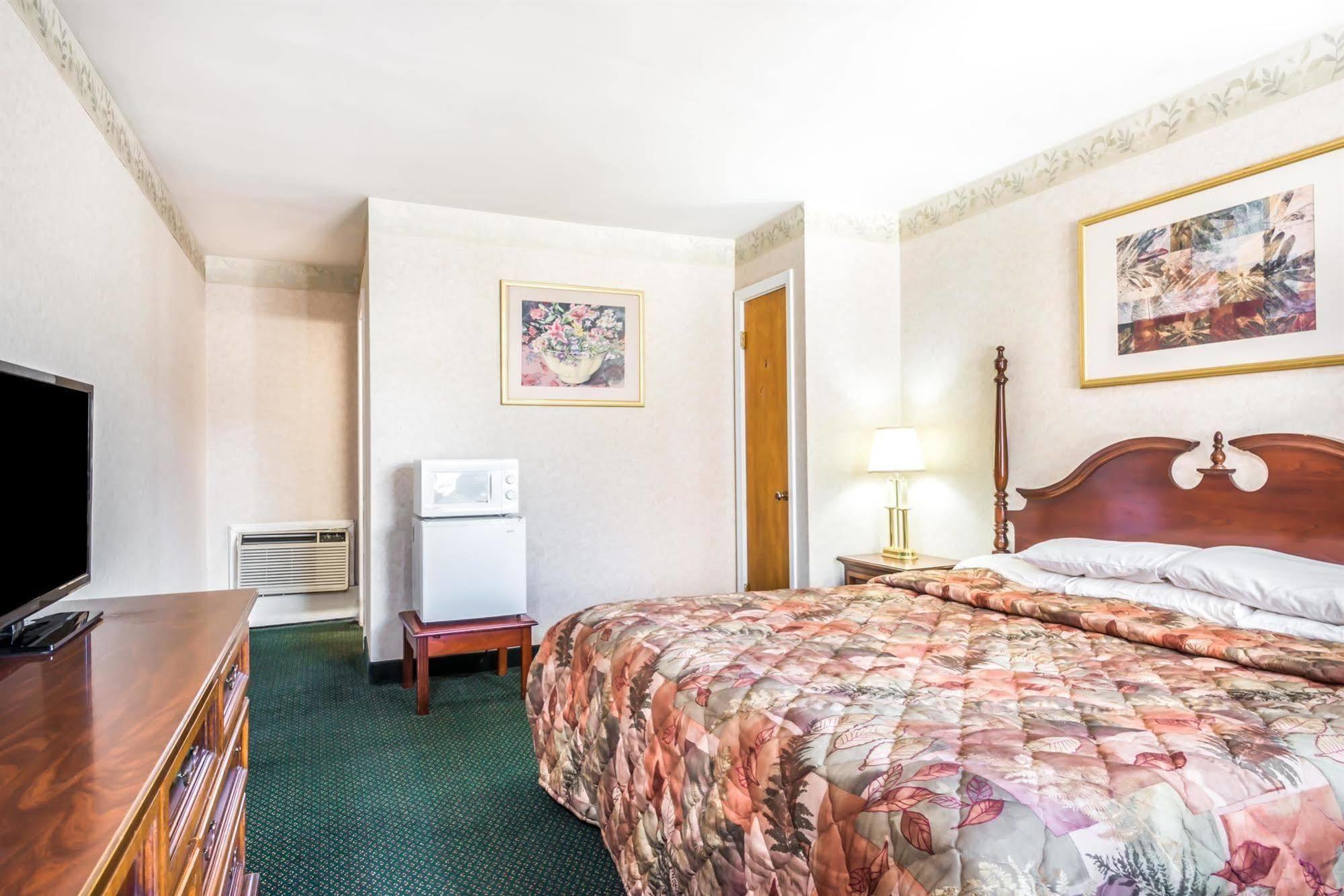 Knights Inn Lenox Esterno foto